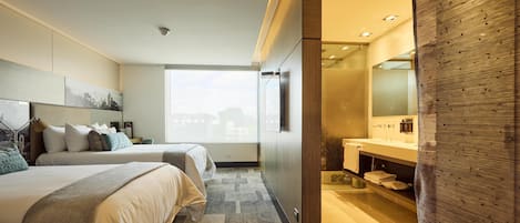 Premium bedding, minibar, in-room safe, desk