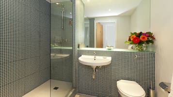 Articles de toilette gratuits, sèche-cheveux