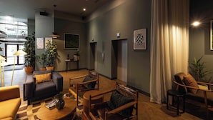 Lobby sitting area - Cove Minshull Street (Manchester)
