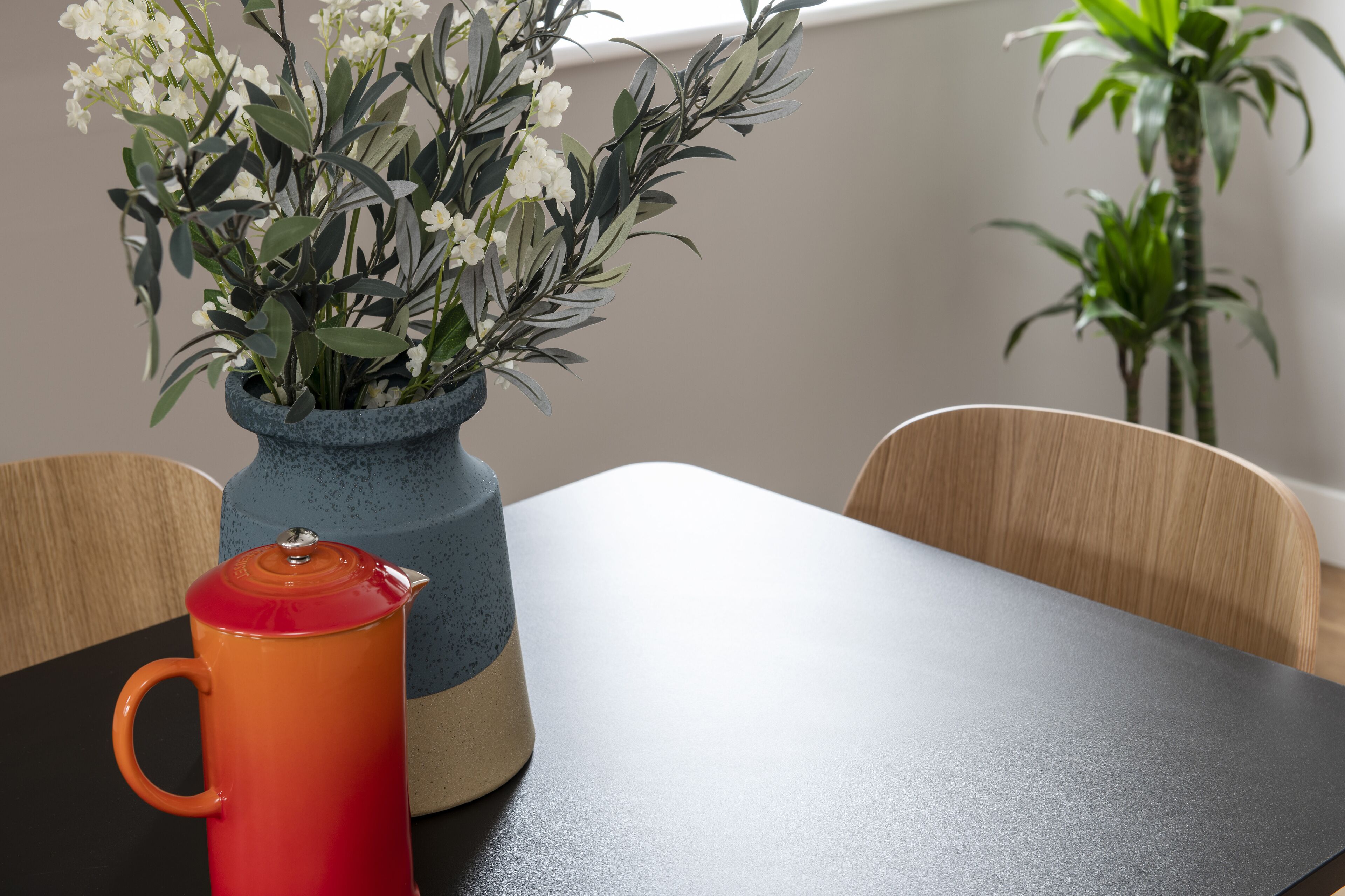 One Bedroom Apartment | In-room safe, laptop workspace, iron/ironing board