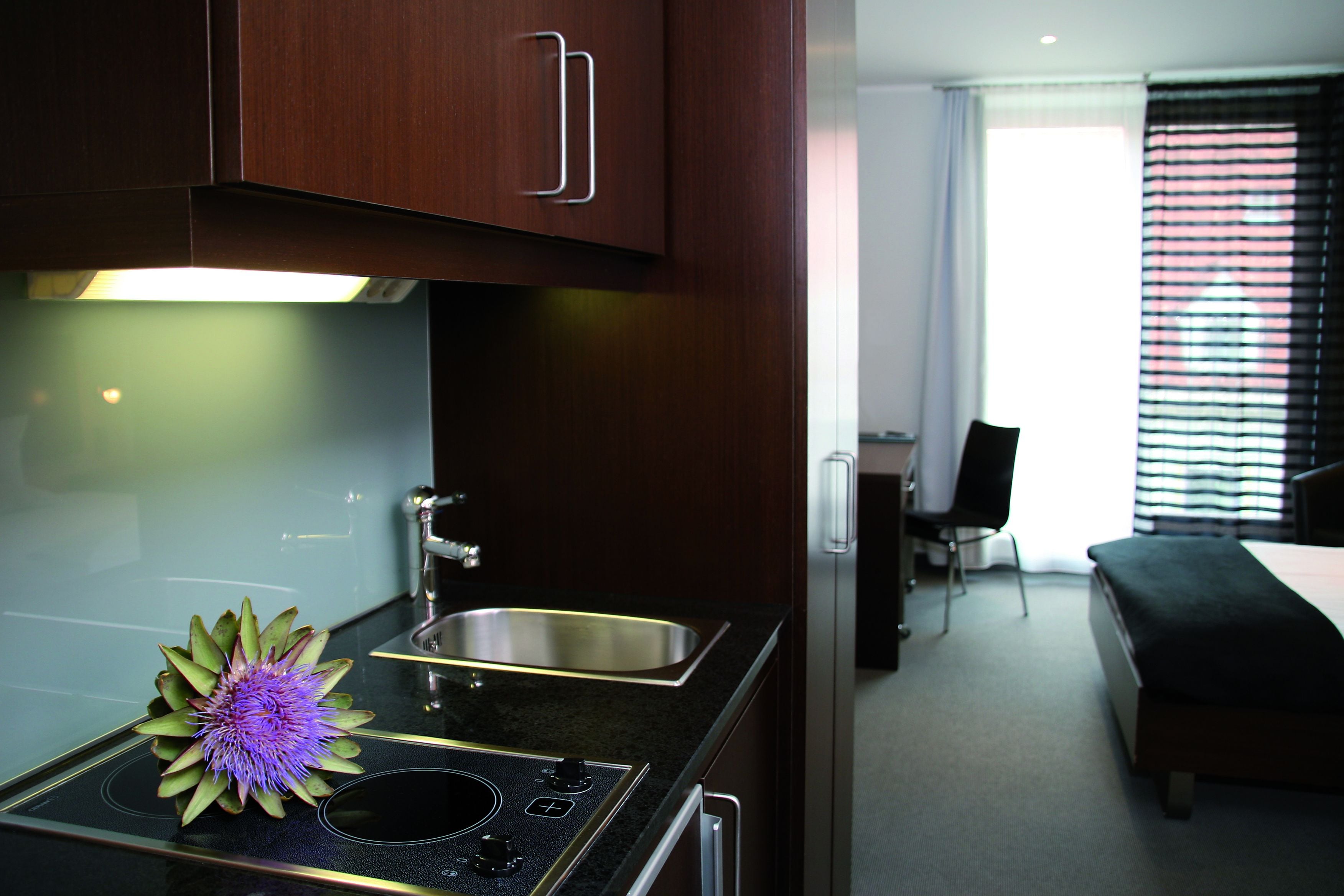 1 bedroom, egyptian cotton sheets, premium bedding, free minibar