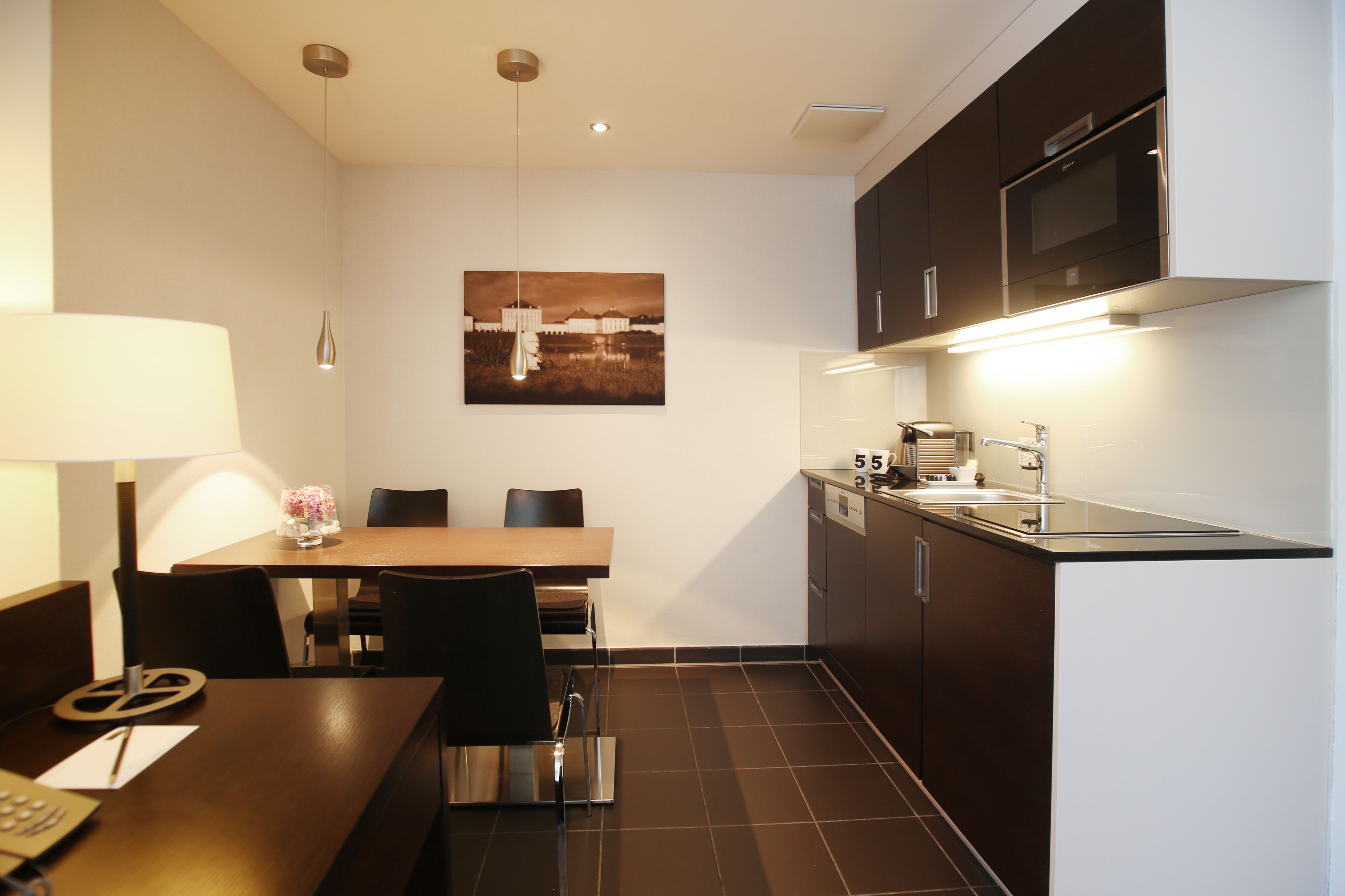 suite | private kitchen