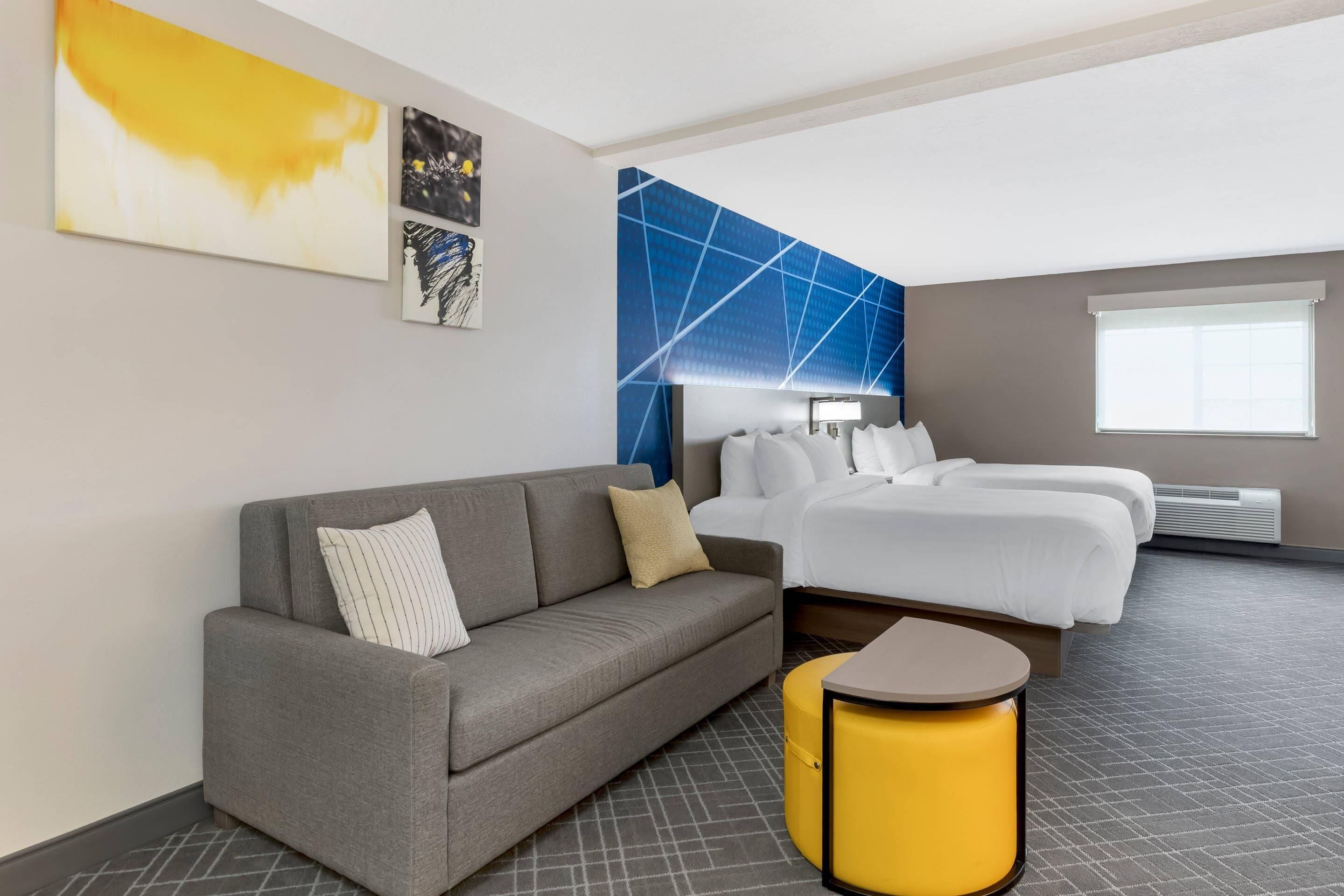 套房, 2 張加大雙人床, 非吸煙房, 不可攜帶寵物 | 獨特裝潢、布置獨特、書桌、熨斗/熨衣板