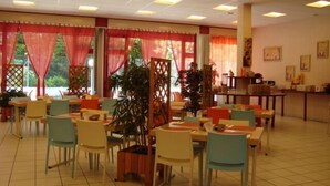 Ảnh chưa phân loại, 4 trong số 9 ảnh, nút