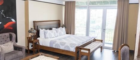Superior Suite, Balcony | 1 bedroom, Egyptian cotton sheets, premium bedding, down duvets