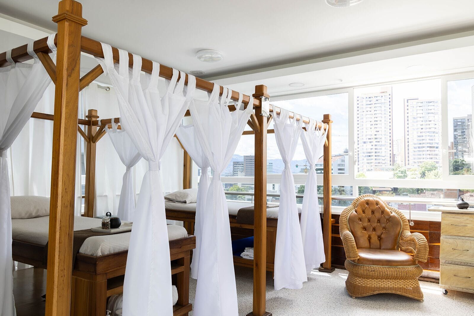 ห้องทรีทเมนท์สำหรับคู่รัก, ซาวน่า, อ่างน้ำร้อน, ห้องอบไอน้ำ