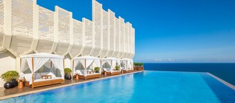 เดอะ เวสท์ทิน สันยะ ไฮ่ตั๋งเบย์ รีสอร์ท