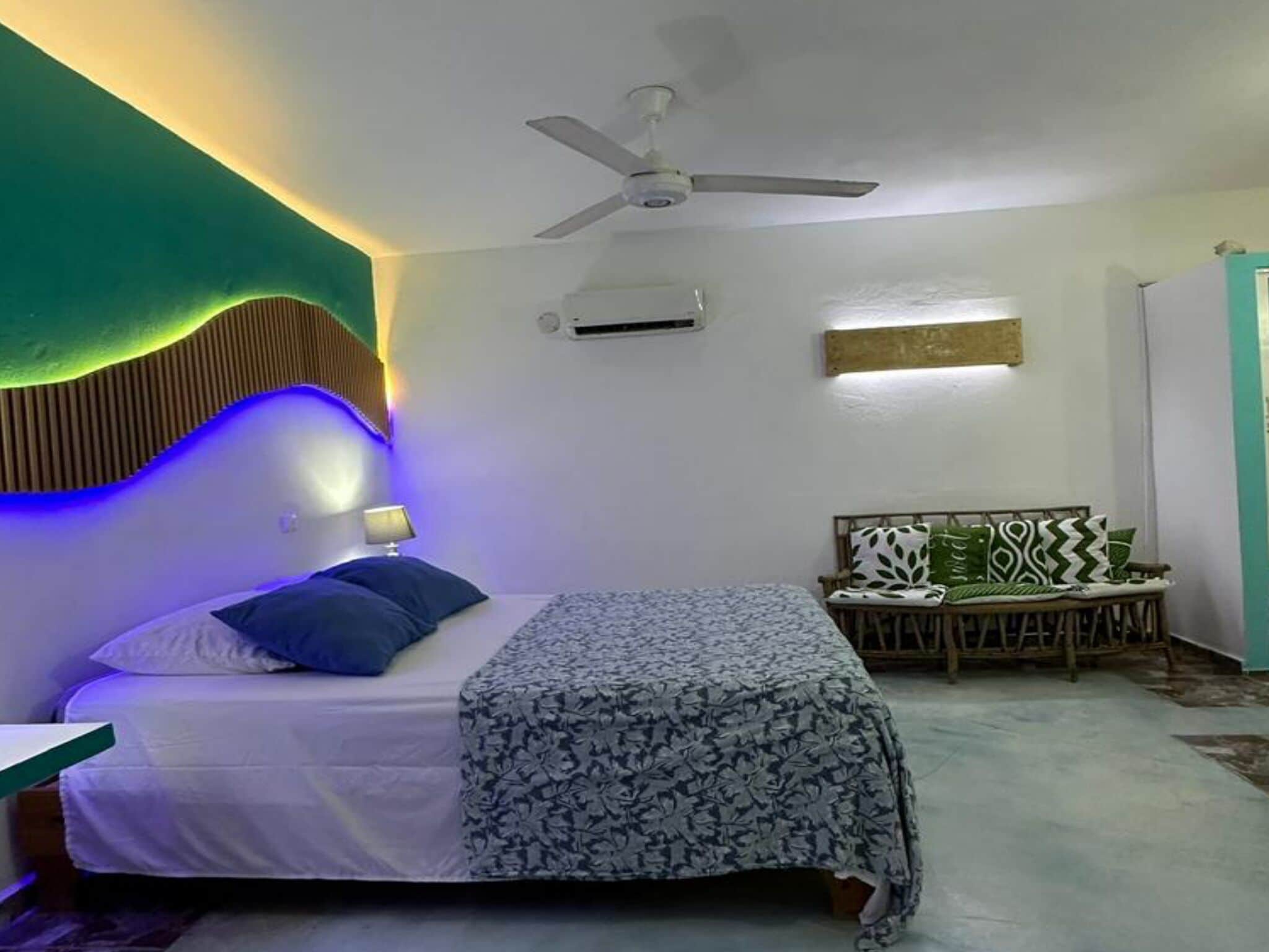 Habitación doble superior | Ropa de cama de alta calidad, edredón y camas con pillow-top 