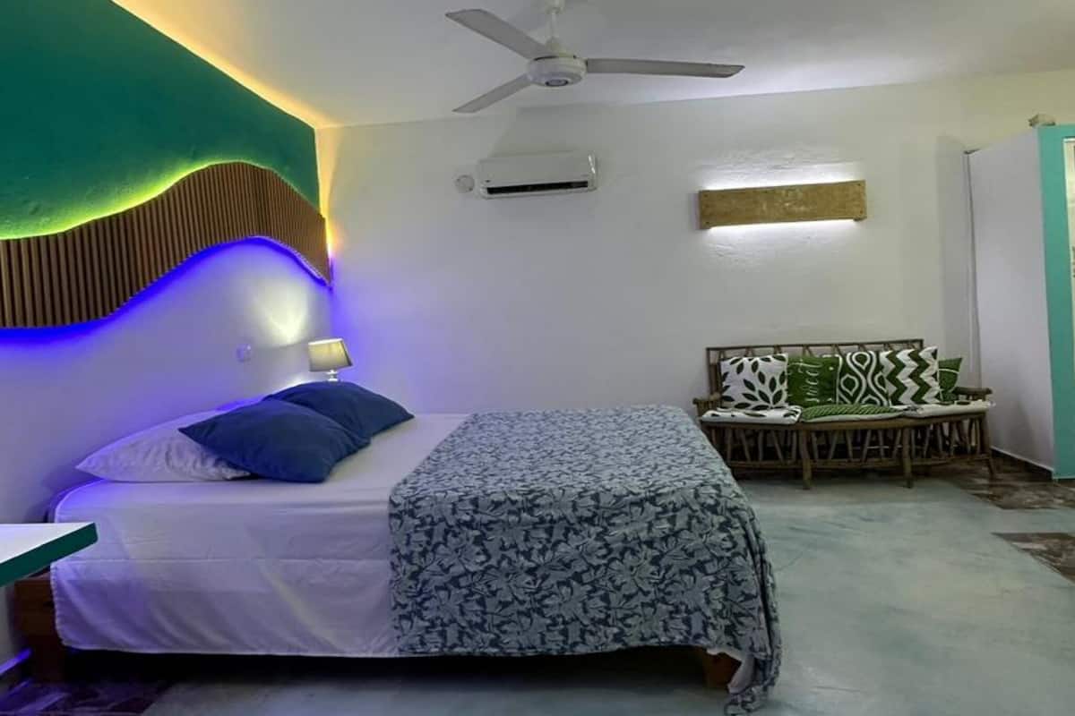 Kahden hengen superior-huone | Ylelliset vuodevaatteet, untuvapeitot, pillowtop-patjalliset sängyt