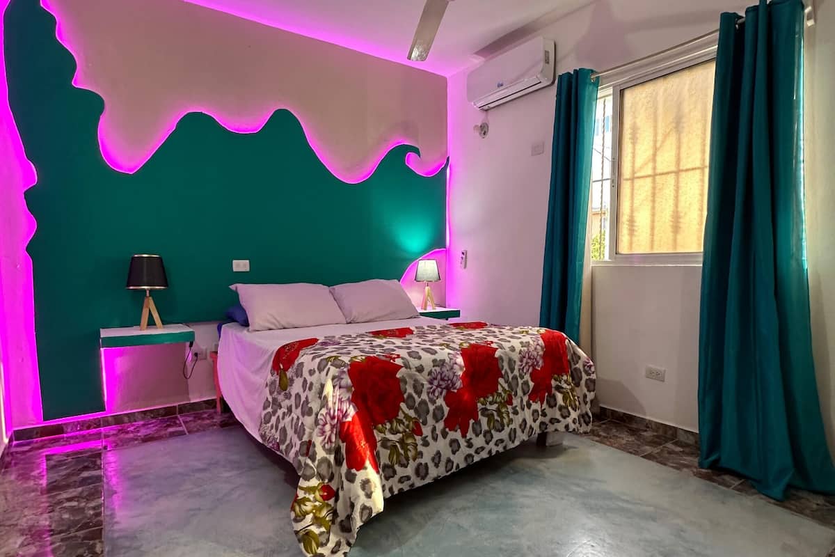 Perhehuoneisto, 2 keskisuurta parisänkyä, vuoristonäköala, lisärakennuksessa | Ylelliset vuodevaatteet, untuvapeitot, pillowtop-patjalliset sängyt