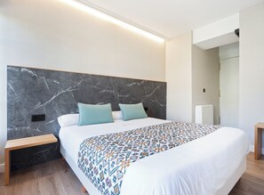 ダブルルーム | WiFi (無料)、ベッドシーツ