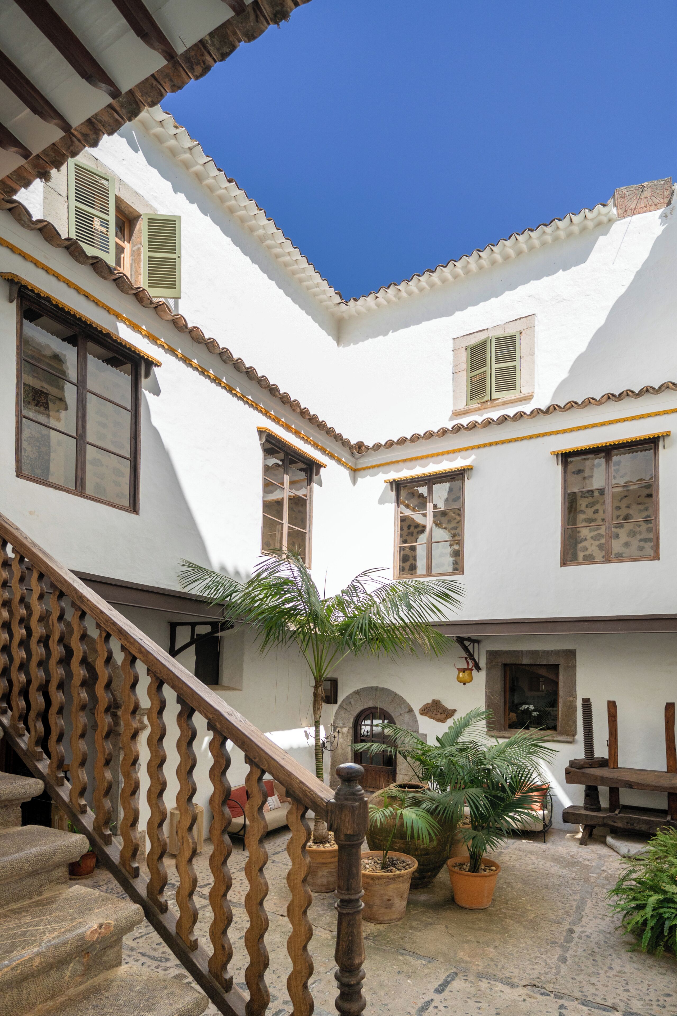 واجهة المنشأة