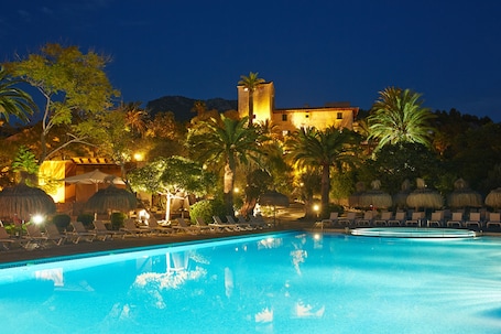 Fachada del alojamiento - Noche