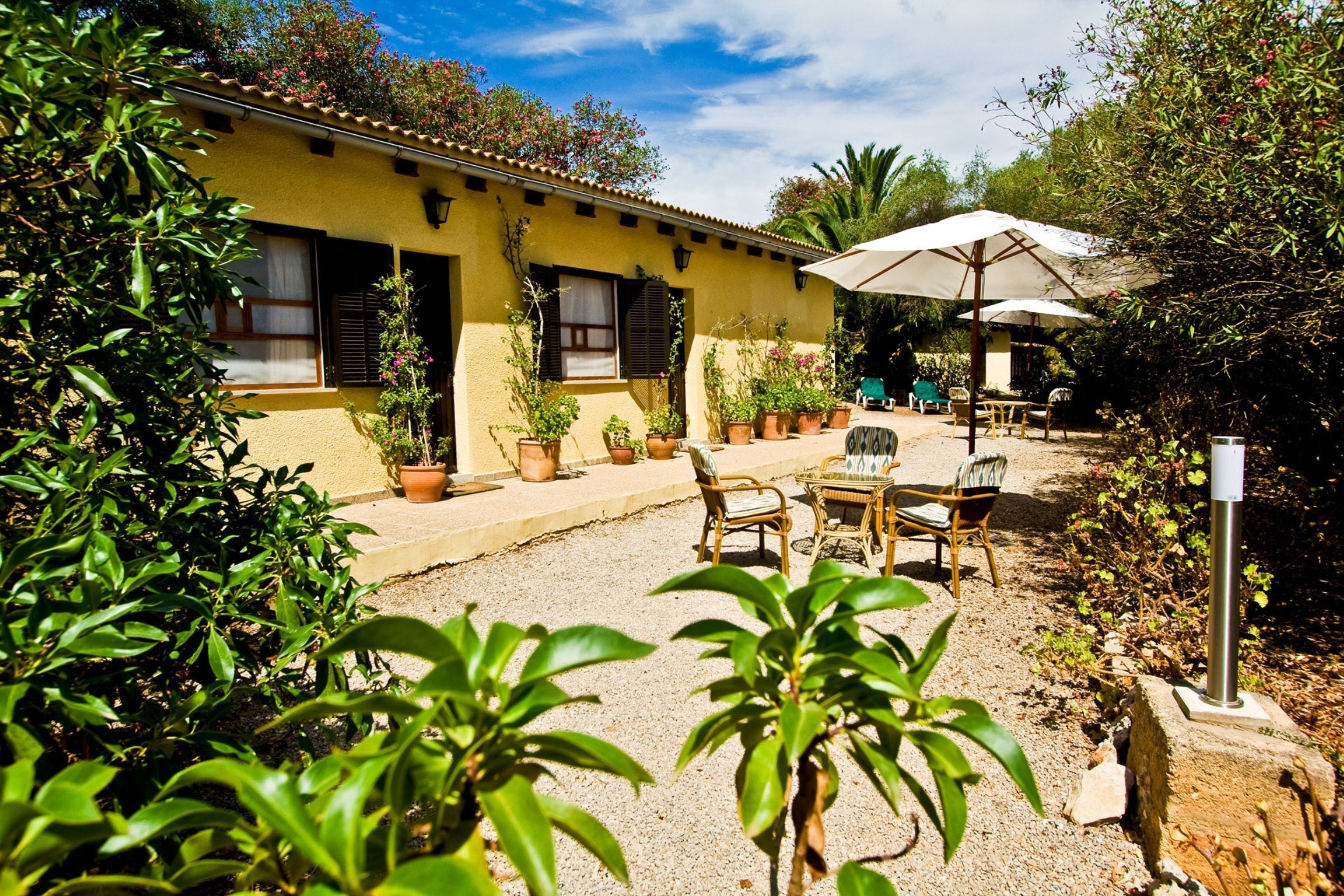 Værelse til 3 personer - udsigt til have | Udsigt fra værelset