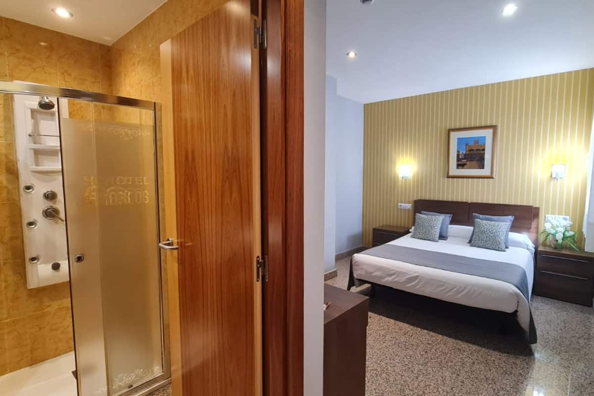 Basic Double Room | 2 bedrooms, blackout drapes, iron/ironing board, free WiFi