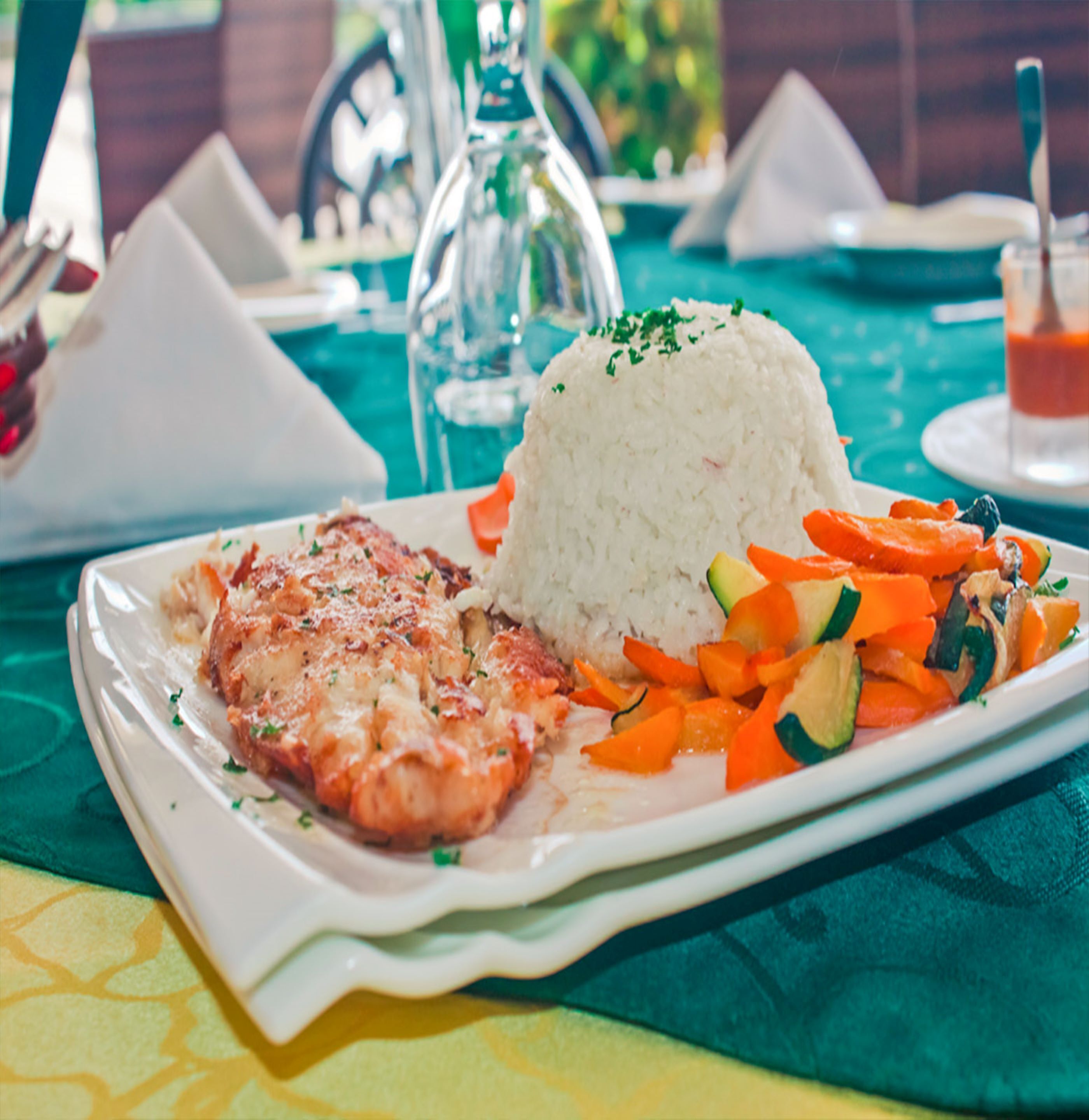 Alimentos y bebidas