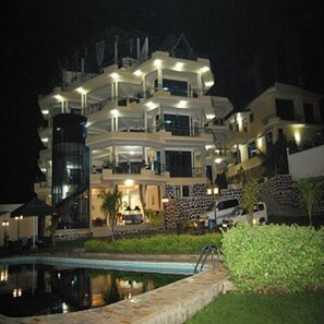 Front of property – evening/night - Best Outlook Hotel (Bujumbura)