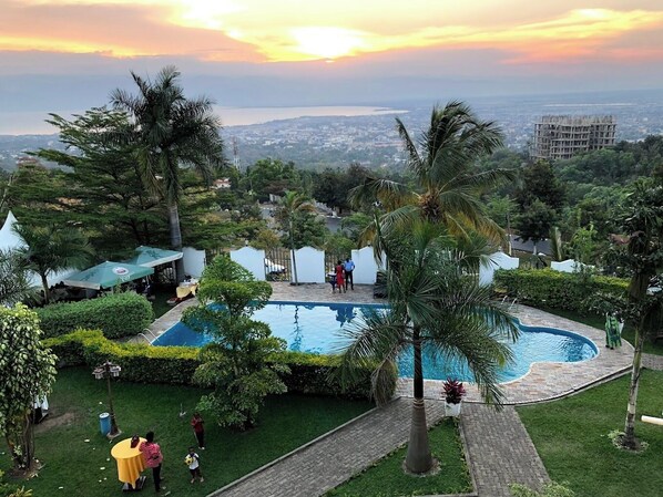 Standard Room | Terrace/patio - Best Outlook Hotel (Bujumbura)