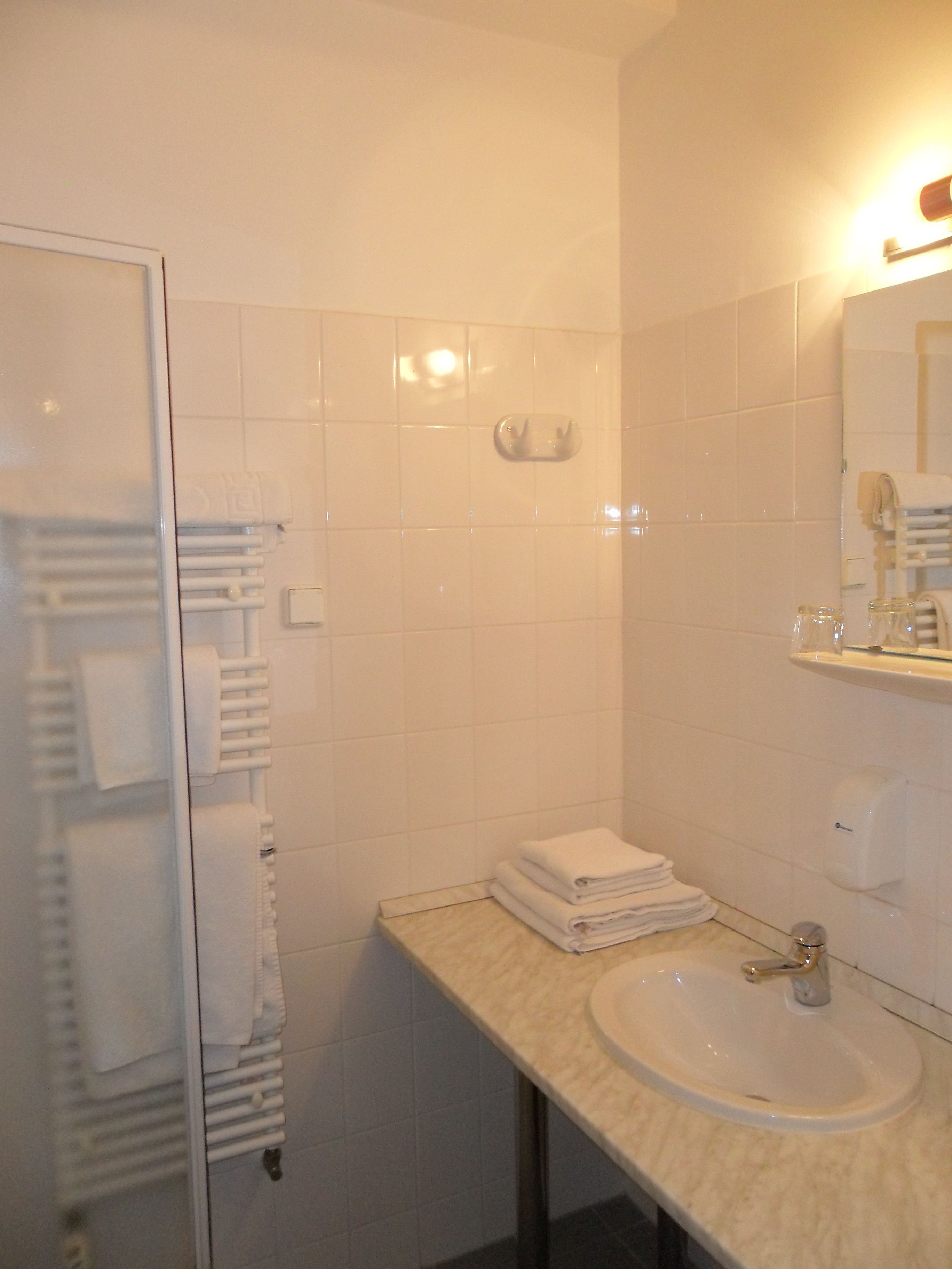 twin room, 2 single beds | bathroom | shower, hair dryer, towels