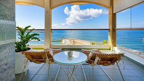 3 bars, piano-bar, bar sur le toit