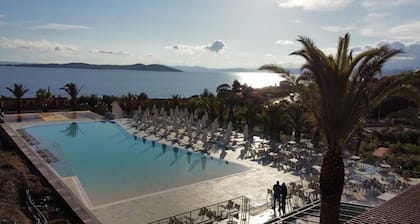 Aristoteles Holiday Resort & Spa