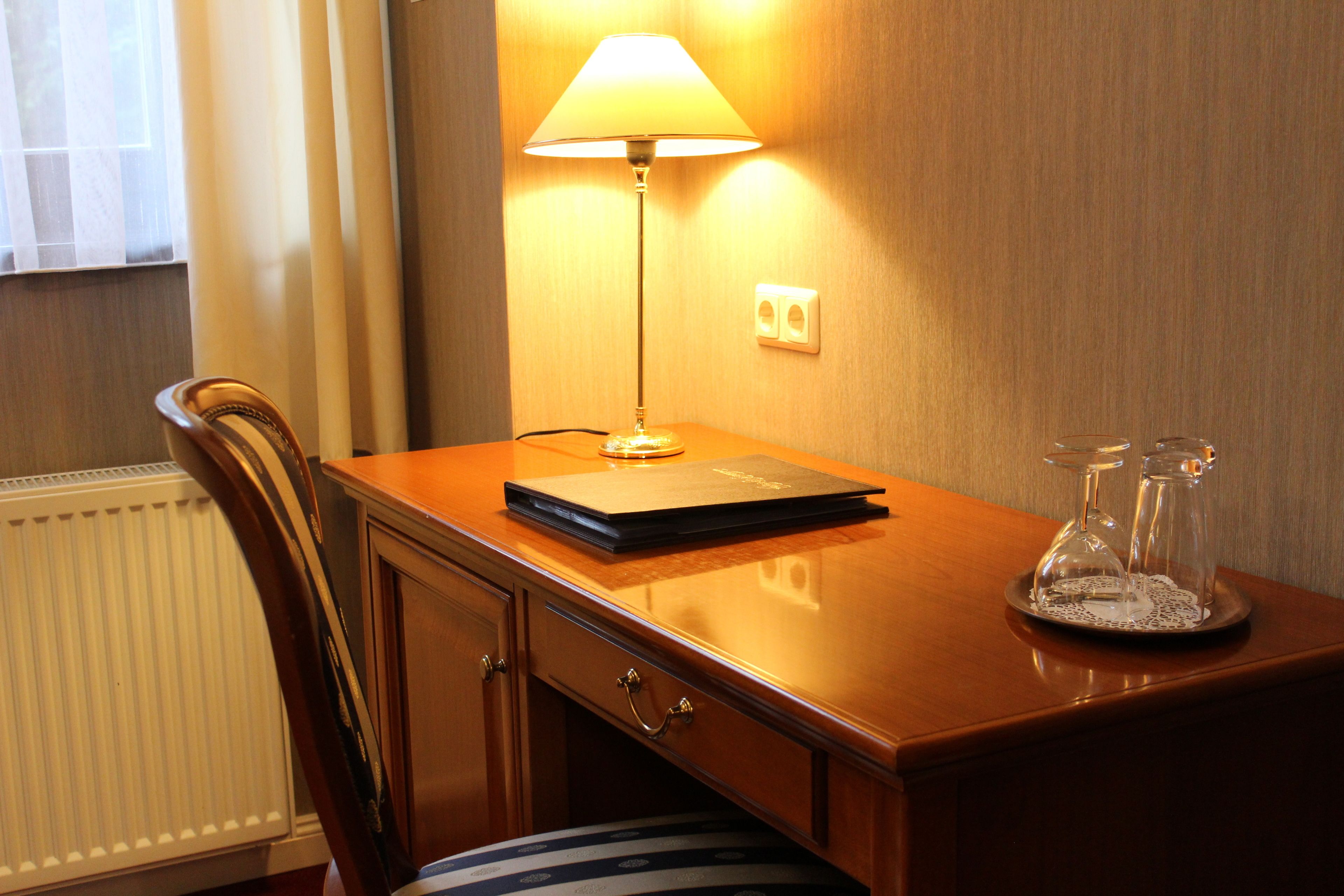 double room | minibar, desk, cots/infant beds, rollaway beds
