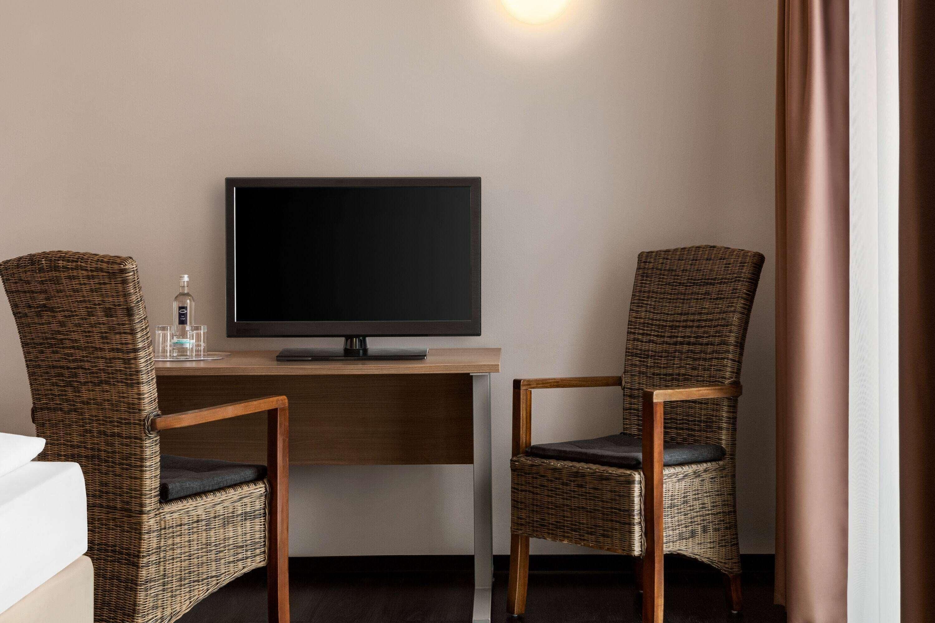Ropa de cama de alta calidad y minibar con artículos gratuitos 