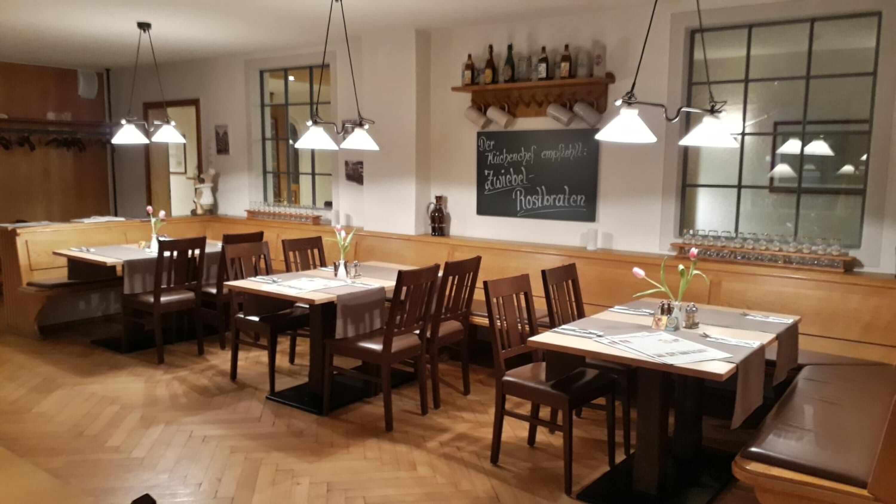 Lunch and dinner served, local cuisine