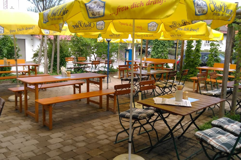Hotel & Gasthof Zur Post