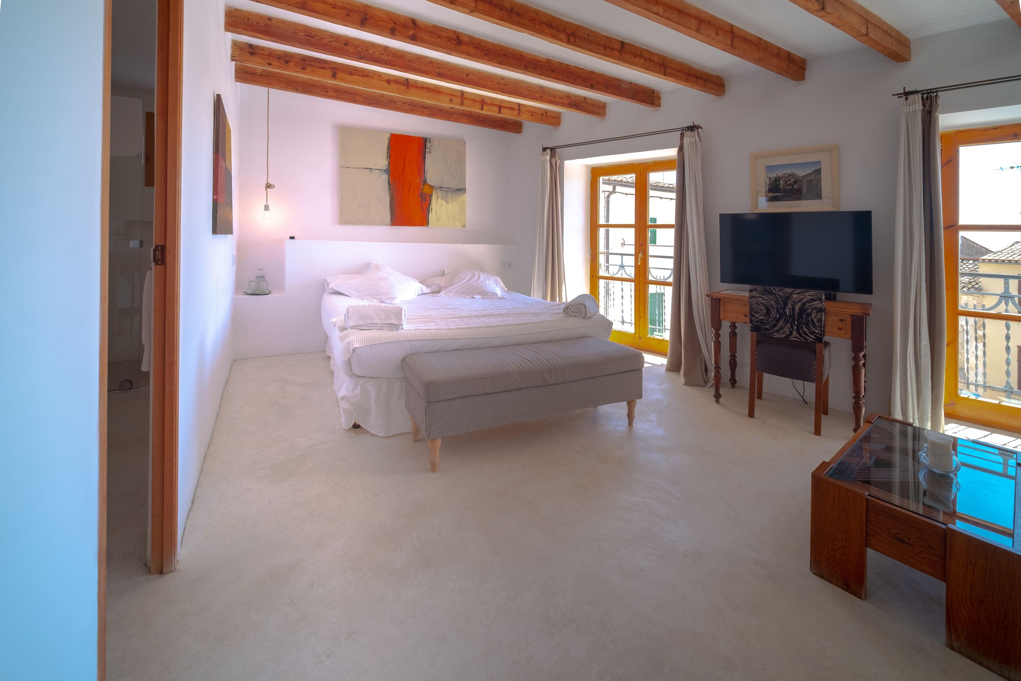 deluxe room | 1 bedroom, premium bedding, down duvets, memory-foam beds