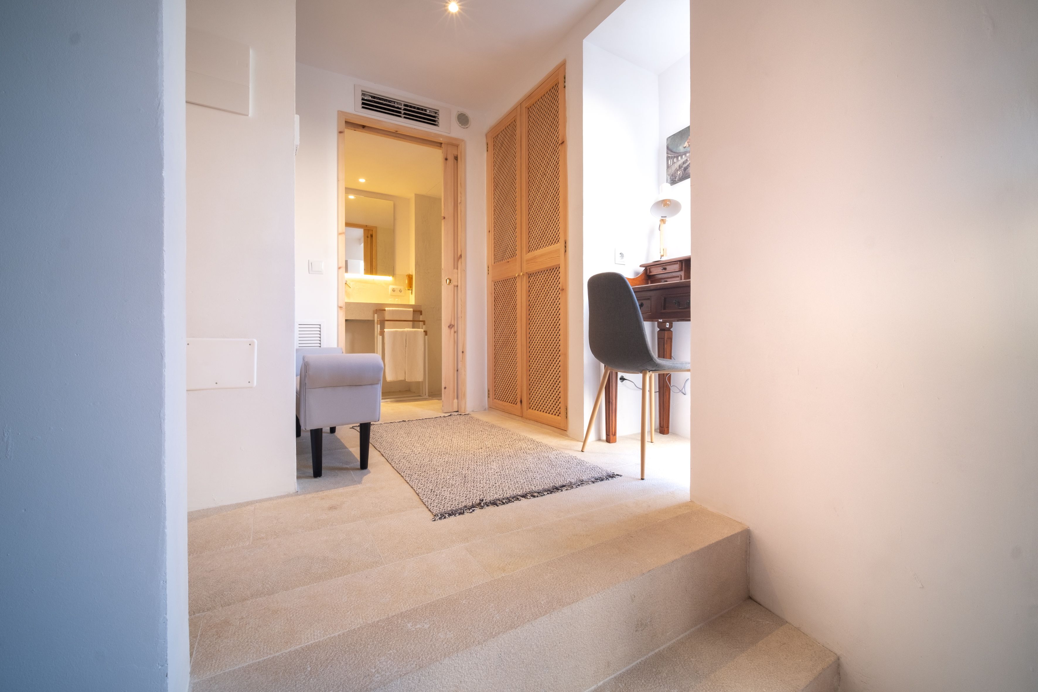 junior suite | 1 bedroom, premium bedding, down duvets, memory-foam beds