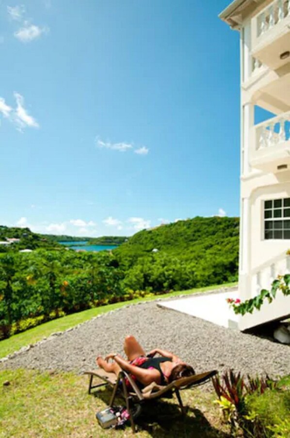 Terrace/patio - Woburn Villa Apartments (St. George's)