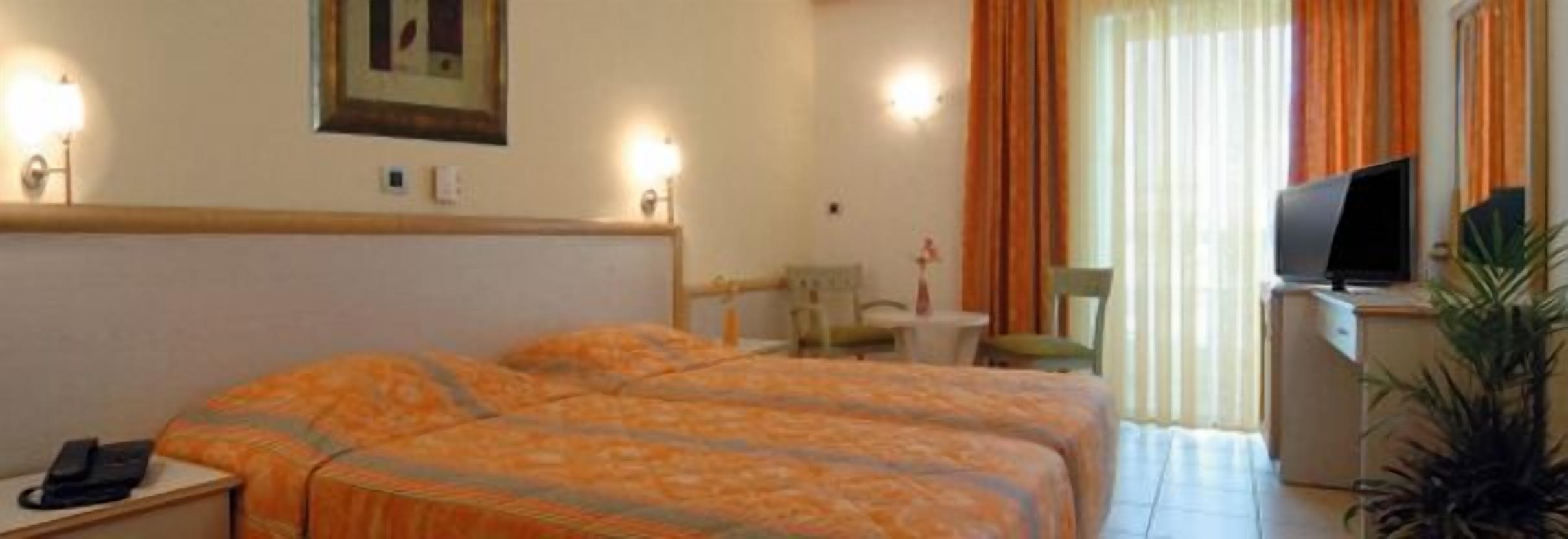 Photo - Hotel Platon