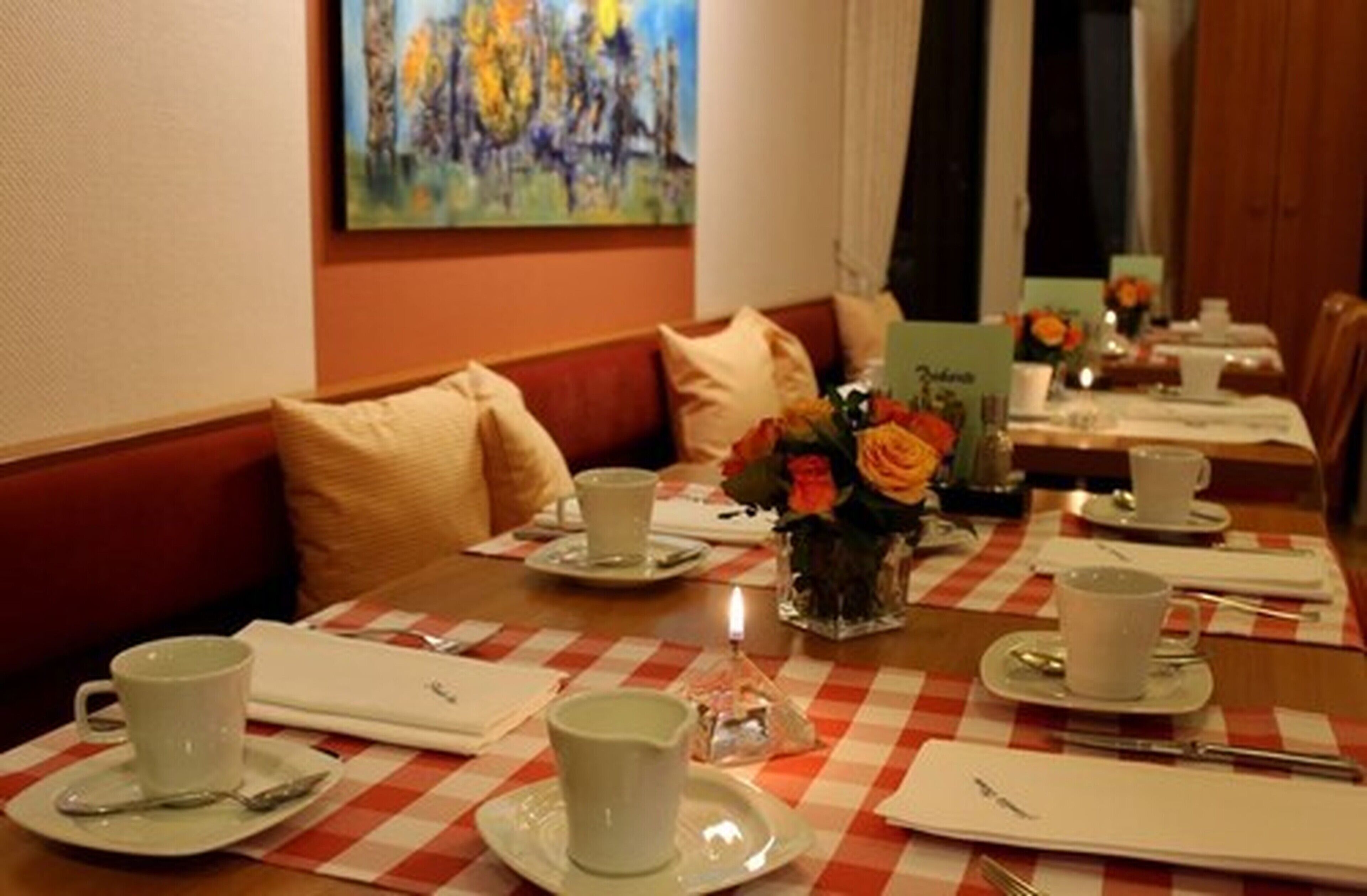 Tägliches inbegriffenes Frühstücksbuffet