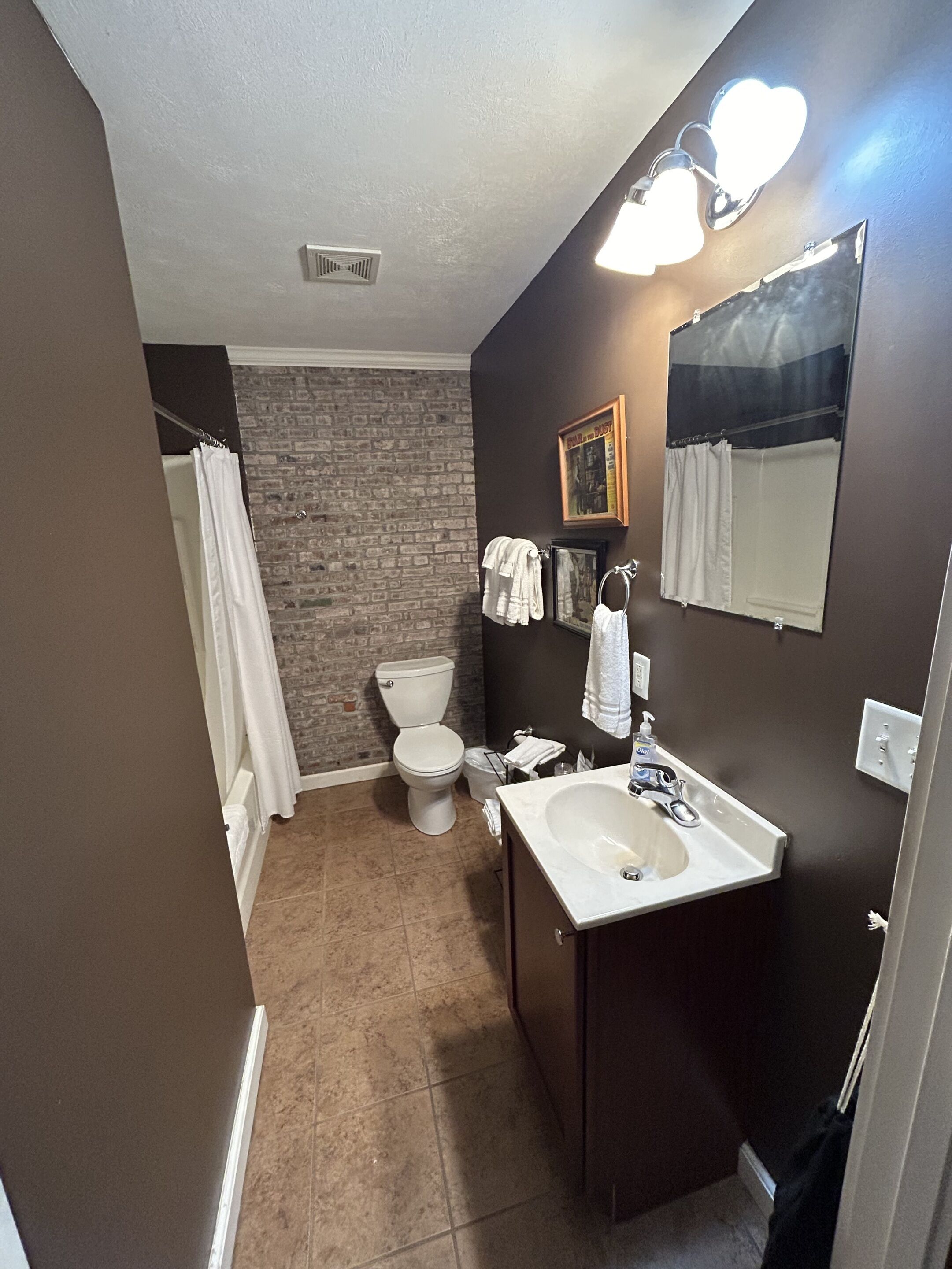double room, ensuite (double queen suite) | bathroom