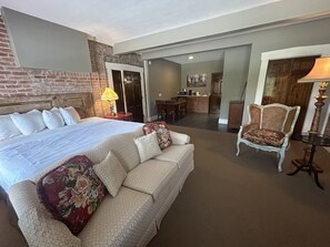 Double Room, Ensuite (King Suite) - William Watson Hotel (Pittsfield)