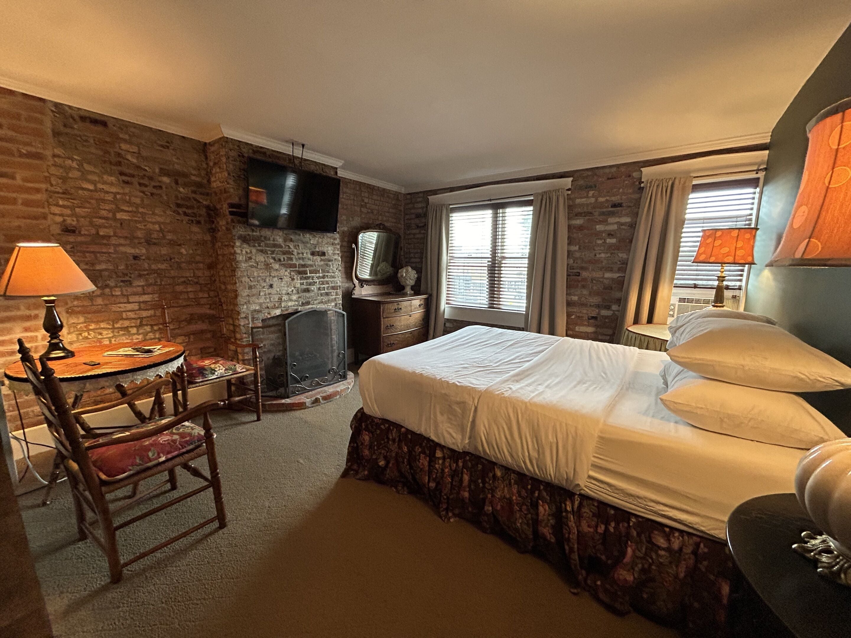 double room, ensuite (queen suite) | 1 bedroom