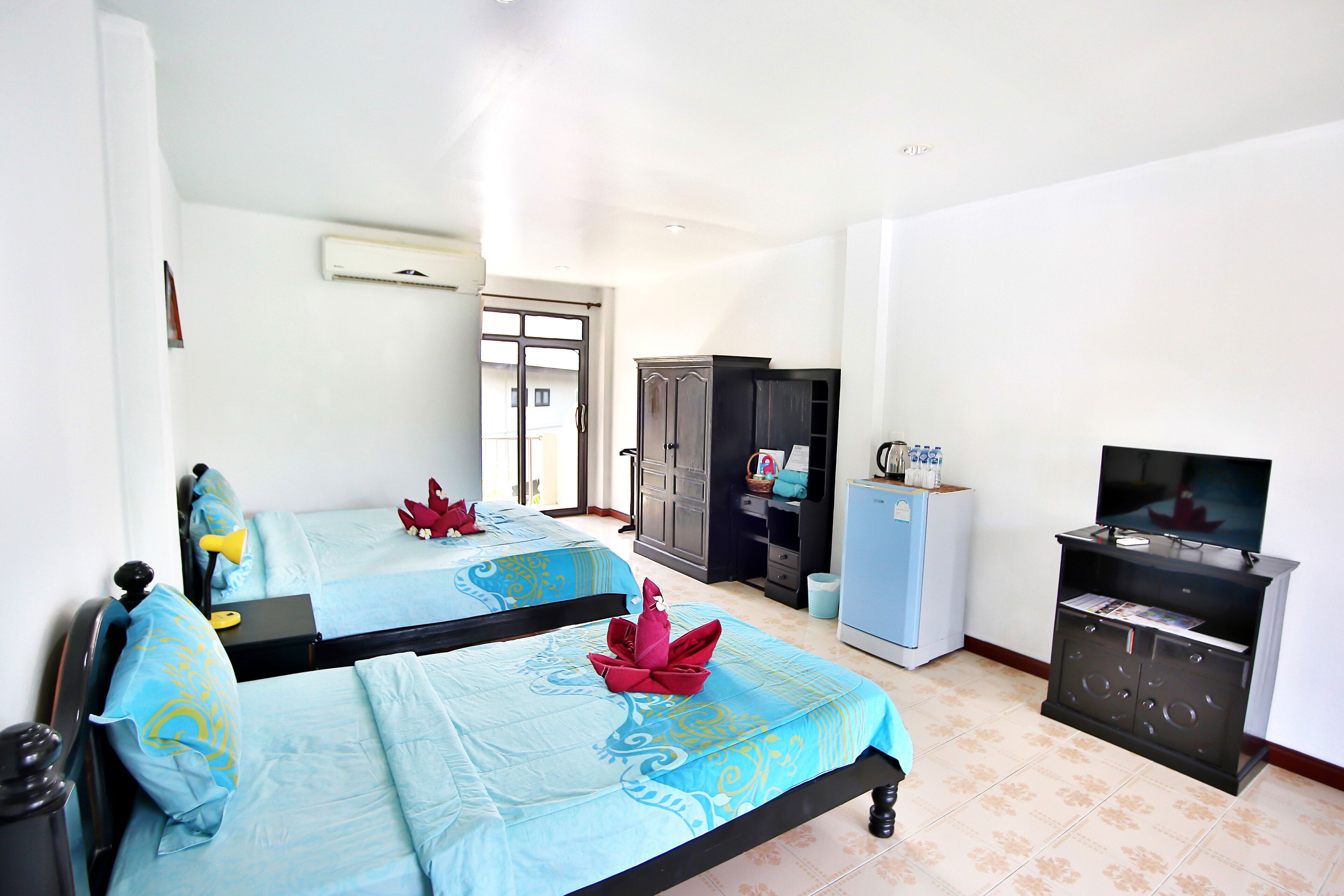 triple room | 1 bedroom, desk, laptop workspace, free wifi