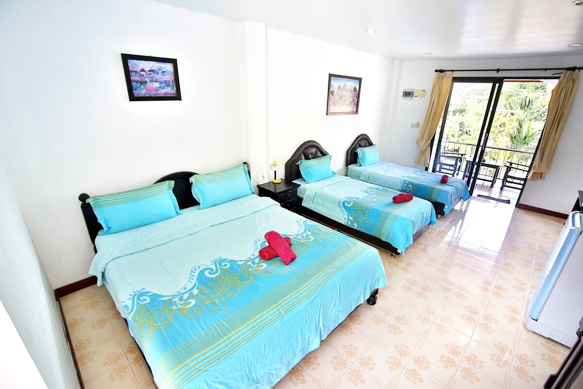 Family Room | Premium bedding, Select Comfort beds, desk, laptop workspace