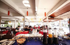Daily continental breakfast for a fee - Lotus Friendly Hotel (Koh Samui)