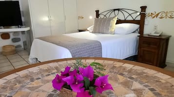Suite María Luisa | 1 間睡房、高級寢具、遮光窗簾/窗簾、熨斗/熨衫板