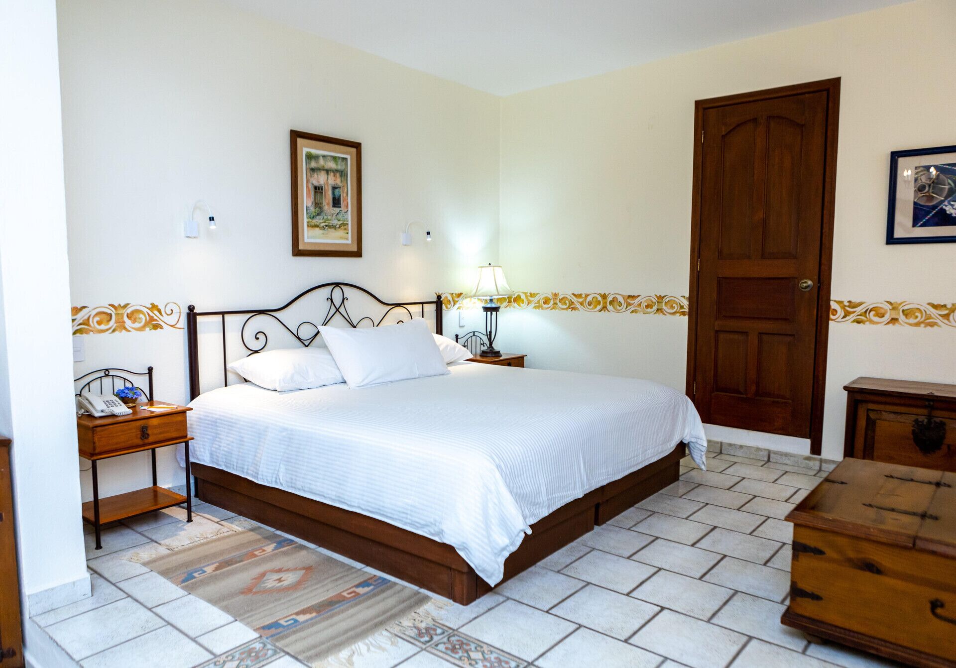 Premium bedding, blackout curtains, iron/ironing board (on request)