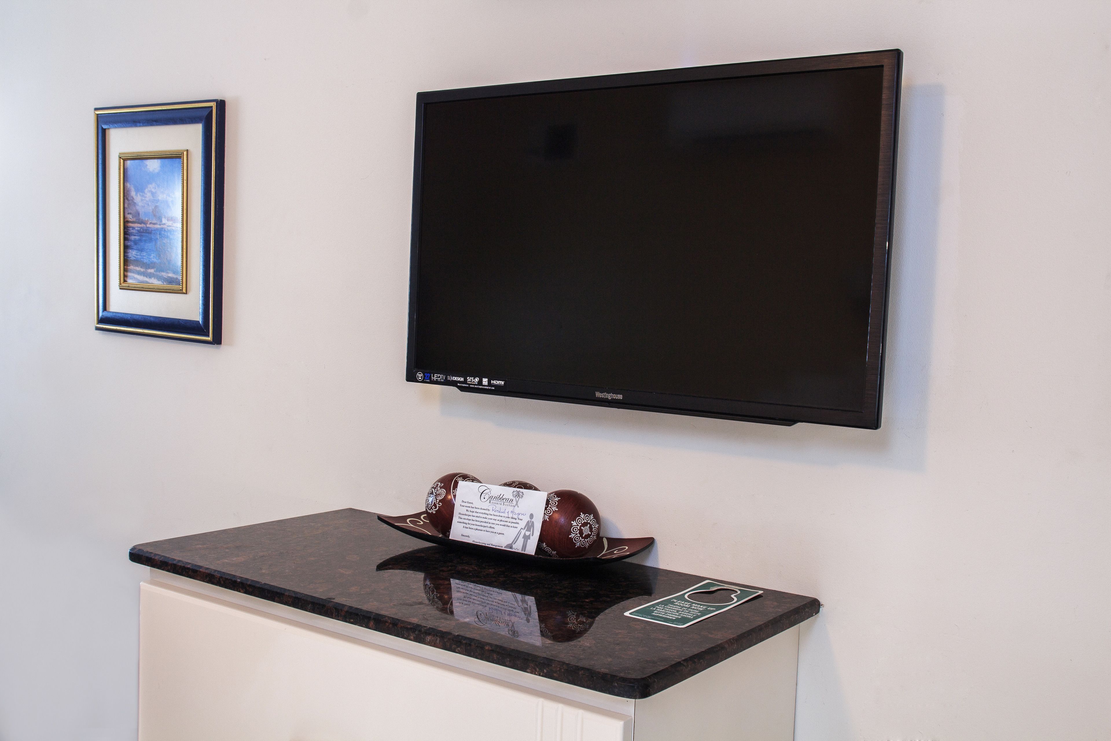 king studio: 1 king bed  | room amenity