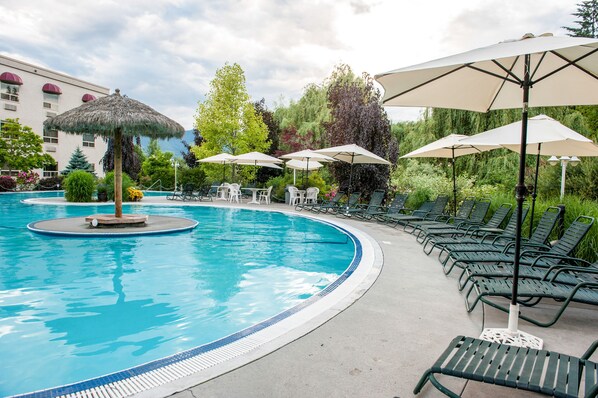 季節限定屋外プール