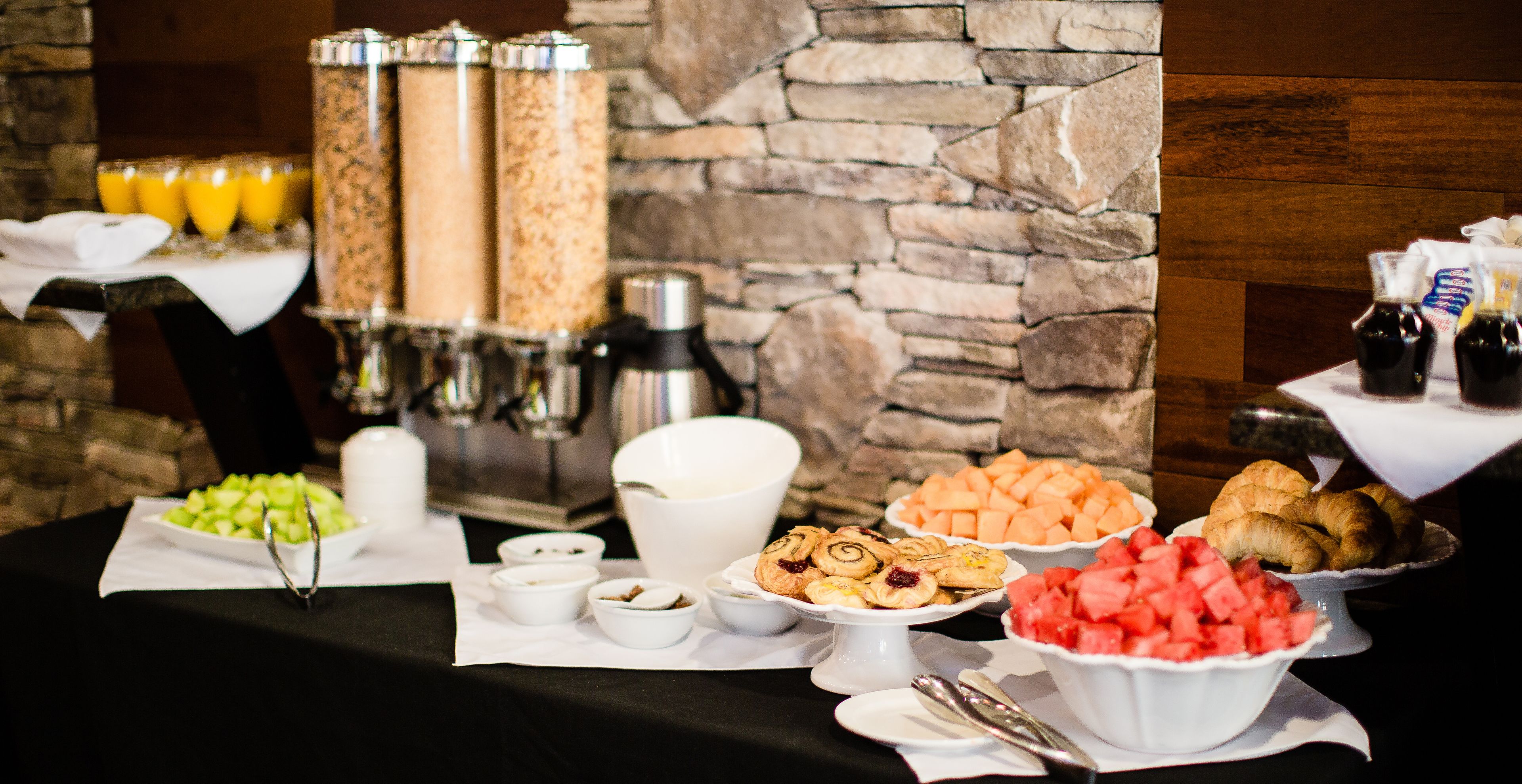 free daily cooked-to-order breakfast