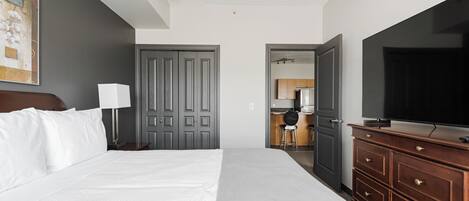 Suite, 1 Bedroom, Kitchen | Premium bedding, down duvets, pillow-top beds, desk