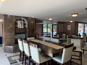 Breakfast area