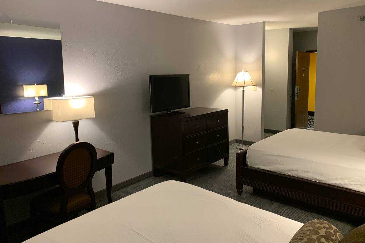 Deluxe Room, 2 Queen Beds