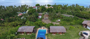 Parrot Paradise Resort