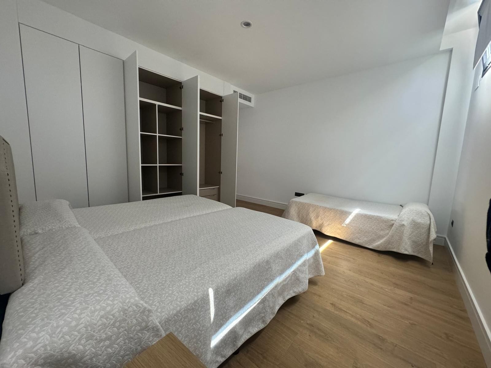 Minibar, in-room safe, desk, soundproofing